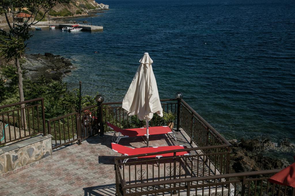 Villa Chara Amulianí Kültér fotó